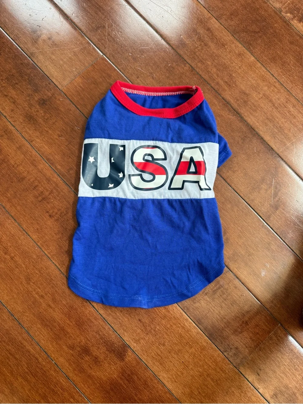 Michaels USA Blue Red & White Patriotic Dog T-Shirt, size Small